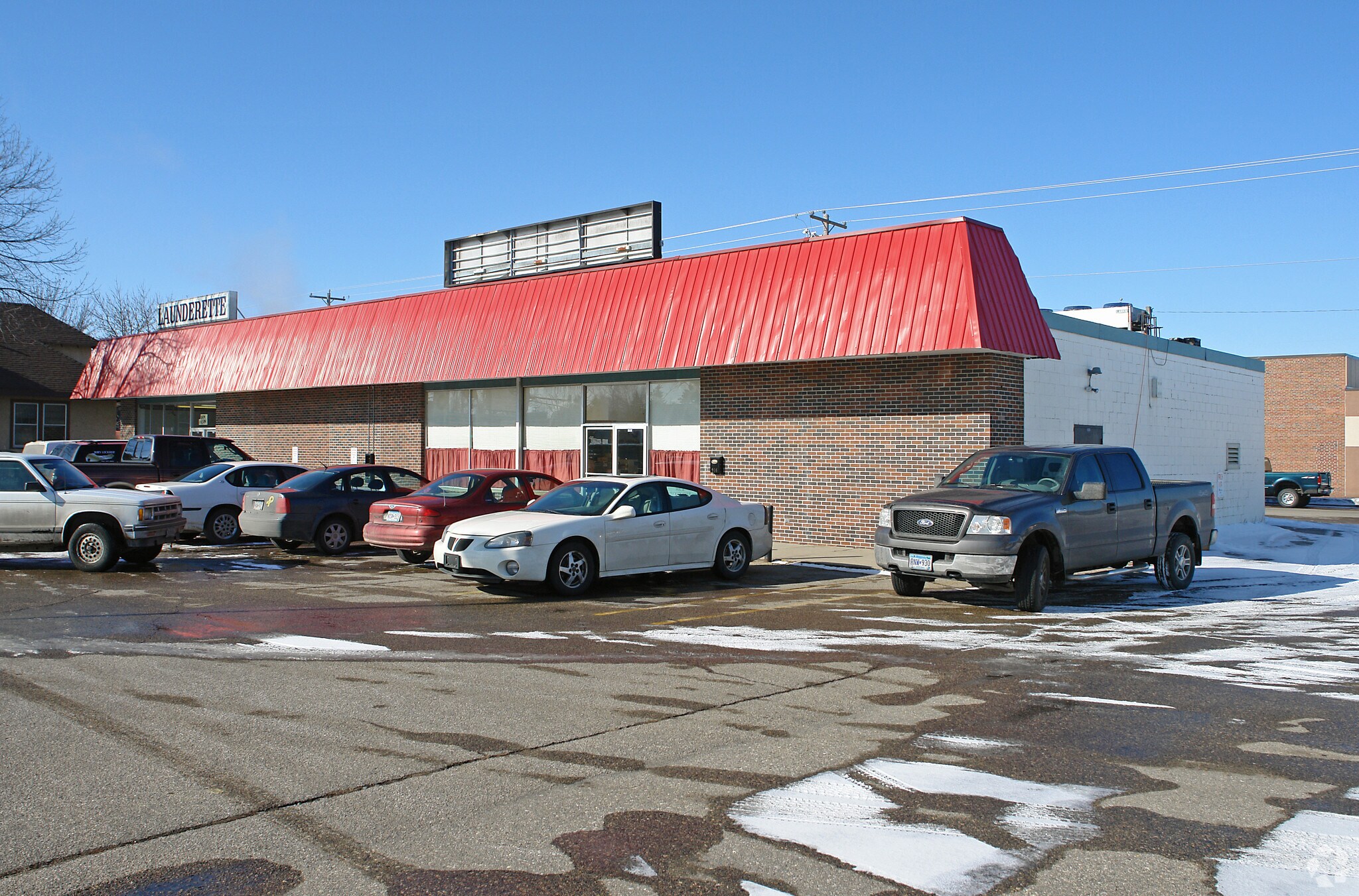 916 Litchfield Ave SW, Willmar, MN à vendre Photo principale– Image 1 sur 7