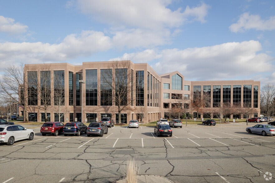 100 Campus Dr, Florham Park, NJ à louer - Photo de l’immeuble – Image 1 sur 9