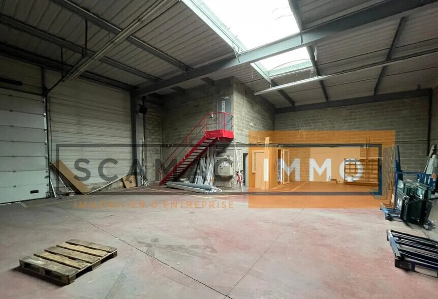 Bureau dans Noisiel à louer - Photo de l’immeuble – Image 1 sur 13