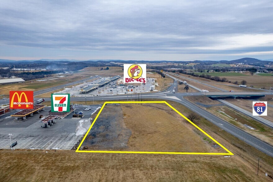 6260 Walton Wy, Mount Crawford, VA à louer - Photo principale – Image 1 sur 9