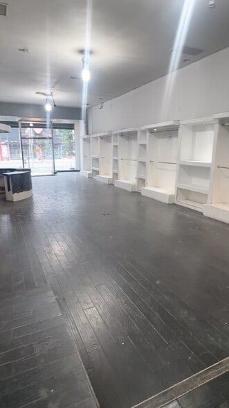 7555-7555 1/2 Melrose Ave, Los Angeles, CA à louer - Vidéo sur l’annonce professionnelle – Image 2 sur 9