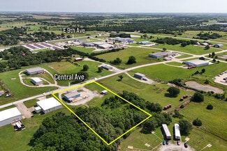 Plus de détails pour 3315 Central Ave, Winfield, KS - Industriel/Logistique à vendre