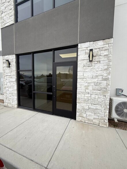 321 W 1300 S, Heber City, UT à louer - Photo de l’immeuble – Image 1 sur 7