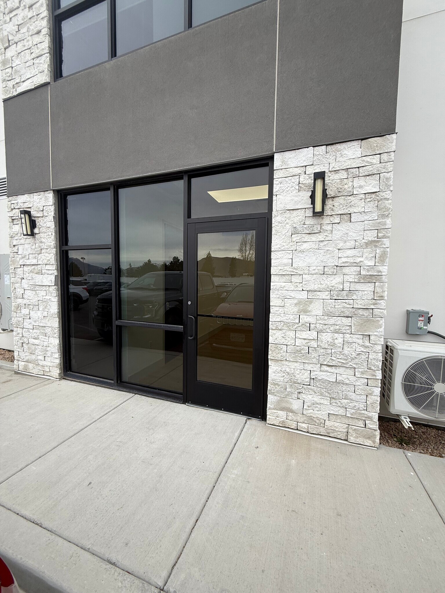 321 W 1300 S, Heber City, UT à louer Photo de l’immeuble– Image 1 sur 8