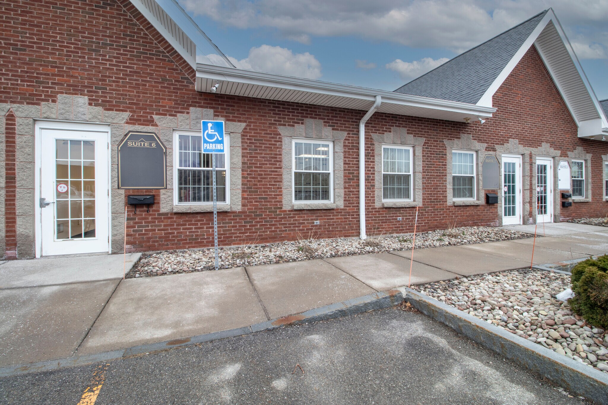 95 Canal Landing Blvd, Rochester, NY à louer Photo de l’immeuble– Image 1 sur 34