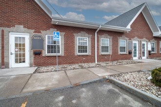 95 Canal Landing Blvd, Rochester, NY à louer Photo de l’immeuble– Image 1 sur 34