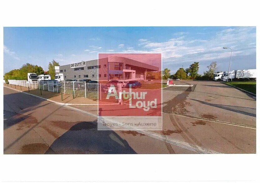 Industriel/Logistique dans Barberey-Saint-Sulpice à vendre - Photo principale – Image 1 sur 1