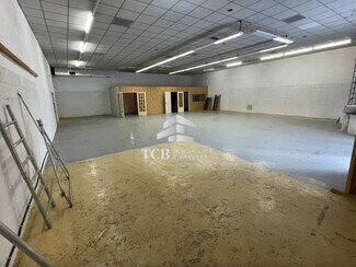 Plus de détails pour Local d'activités à louer