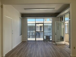 3239 El Camino Real, Palo Alto, CA à louer Photo intérieure– Image 2 sur 10