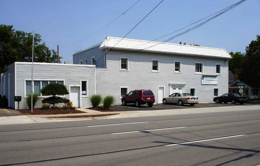 1035-1035 E Saginaw St, Lansing, MI à vendre - Photo principale – Image 1 sur 19