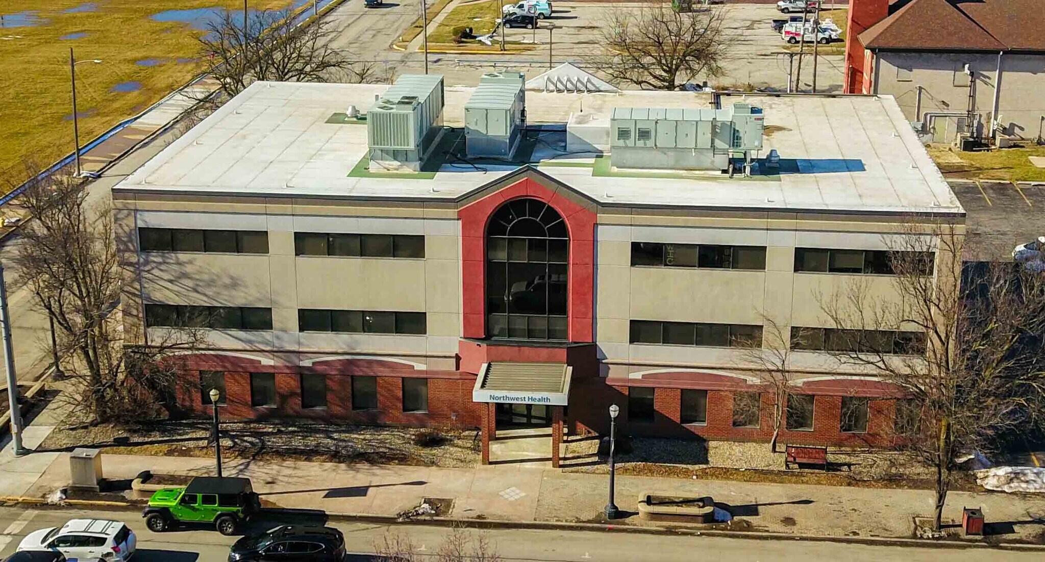 901 Lincolnway, La Porte, IN à vendre Photo principale– Image 1 sur 29