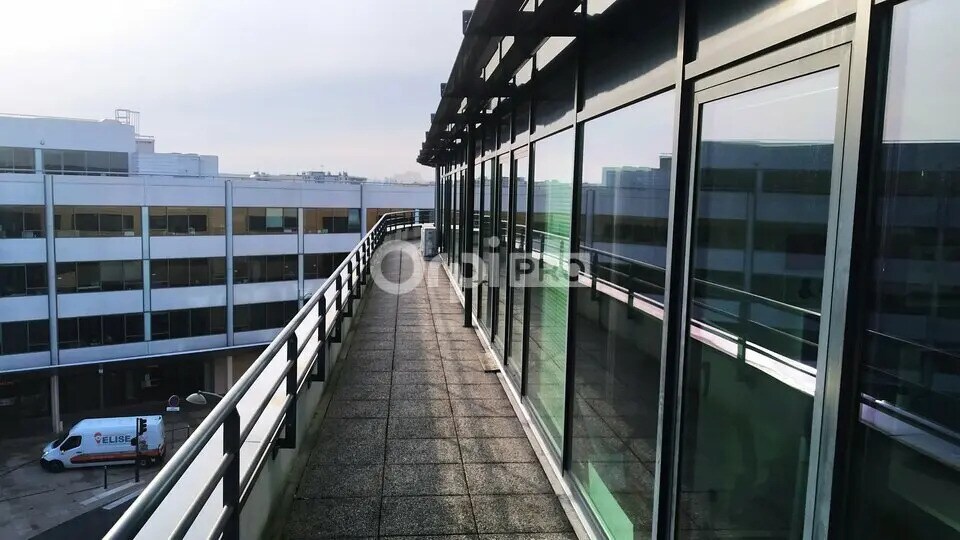 Bureau dans Reims à louer Photo de l’immeuble– Image 1 sur 11