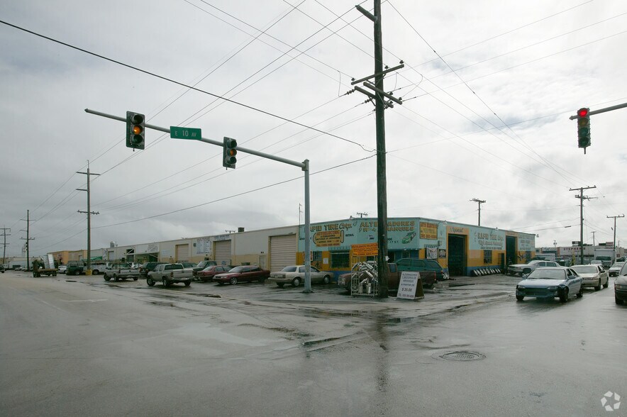 1000-1028 E 17th St, Hialeah, FL à louer - Photo de l’immeuble – Image 2 sur 8