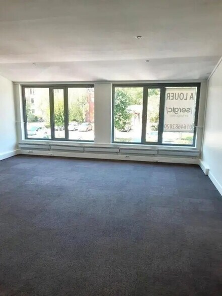Bureau dans Champs-sur-Marne à louer - Photo de l’immeuble – Image 3 sur 5