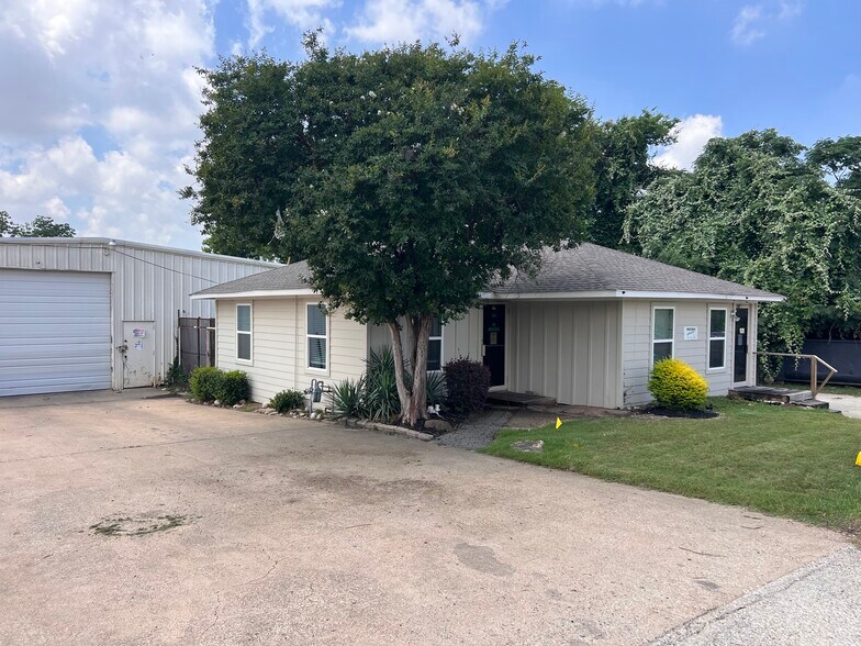 1608 Tantor Rd, Dallas, TX à vendre - Photo de l’immeuble – Image 2 sur 14