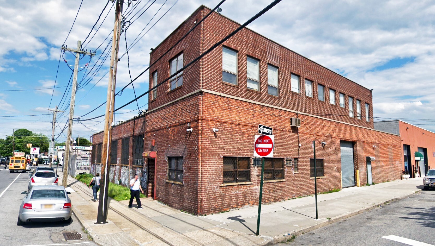 8902 Foster Ave, Brooklyn, NY à louer Photo principale– Image 1 sur 12