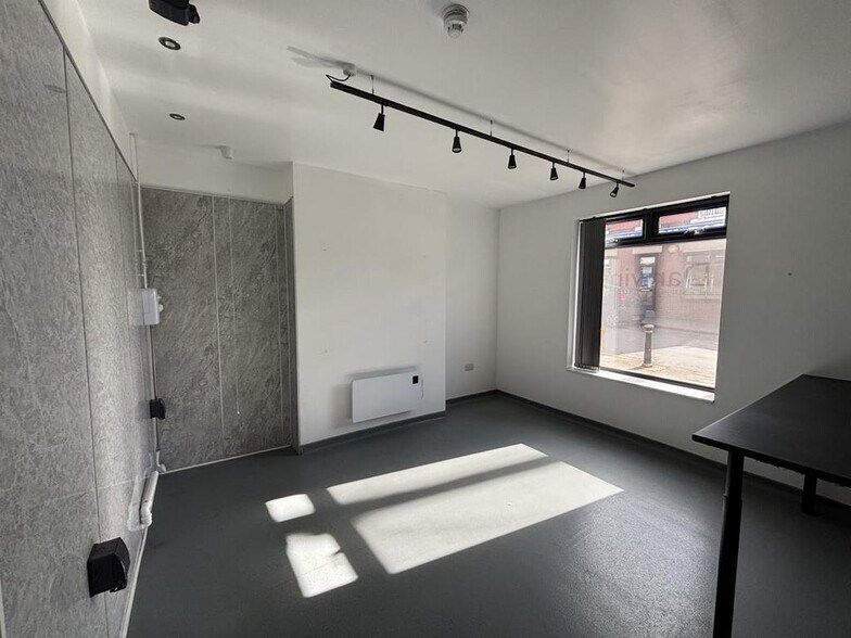 3 King St, Biddulph à louer - Photo de l’immeuble – Image 3 sur 5