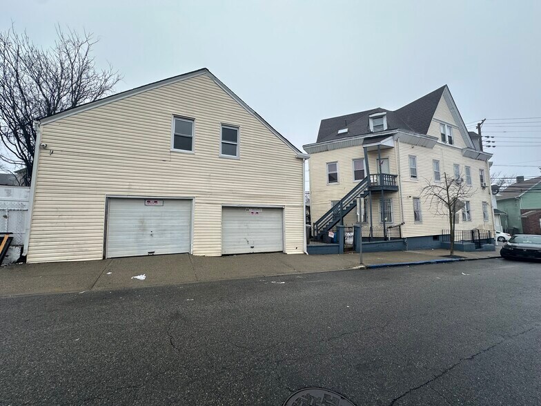 95-99 Lyon st, Paterson, NJ à vendre - Photo de l’immeuble – Image 2 sur 2