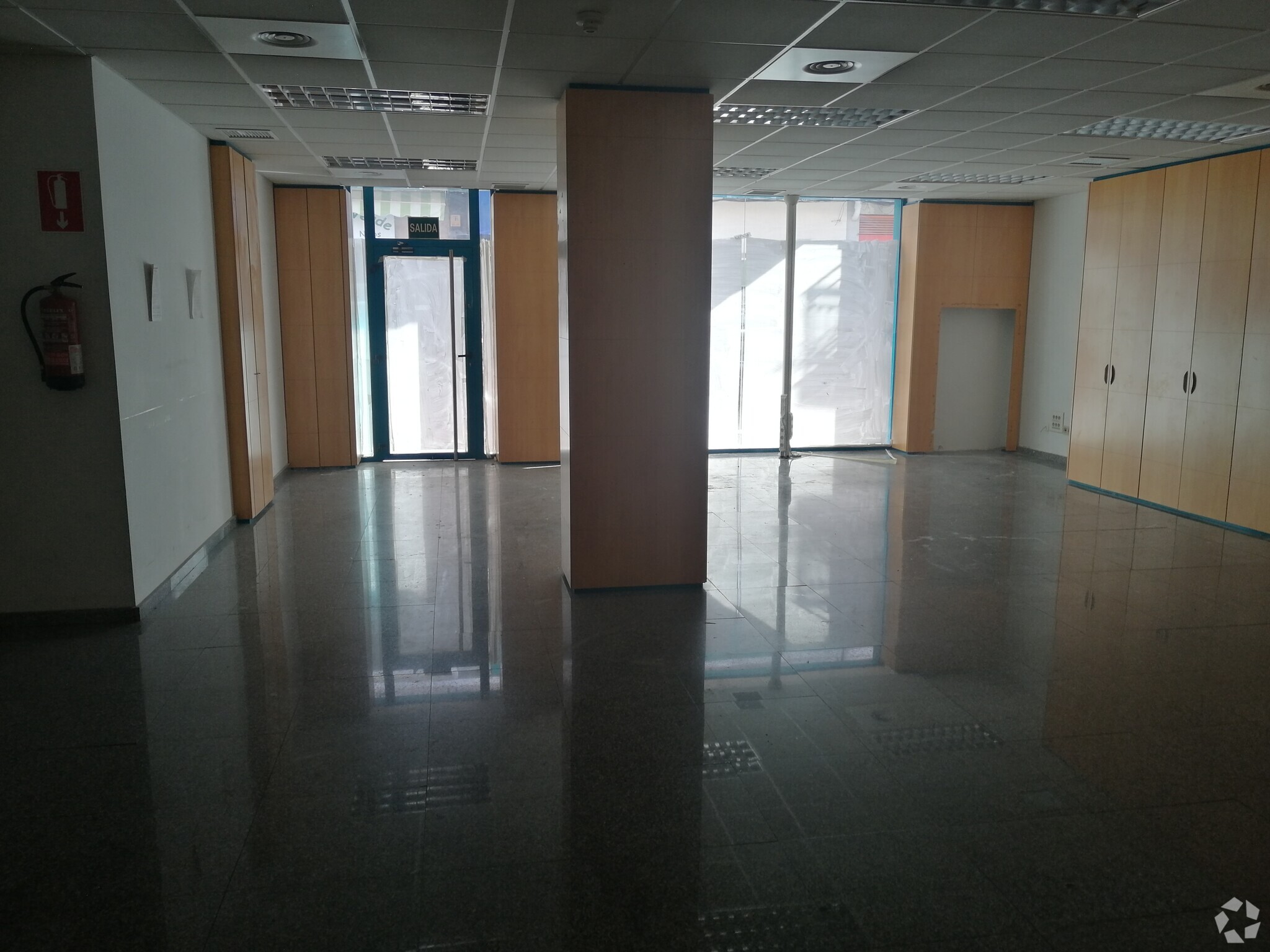 Local commercial dans Torrejón de Ardoz, Madrid à louer Photo intérieure– Image 1 sur 2