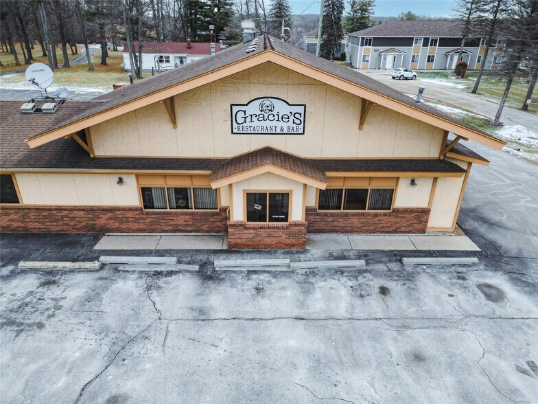 5600 Lapeer Rd, Kimball, MI à vendre - Photo de l’immeuble – Image 2 sur 29