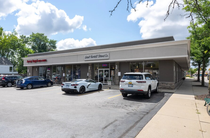 1137-1157 S Adams Rd, Birmingham, MI à louer - Photo de l’immeuble – Image 2 sur 5