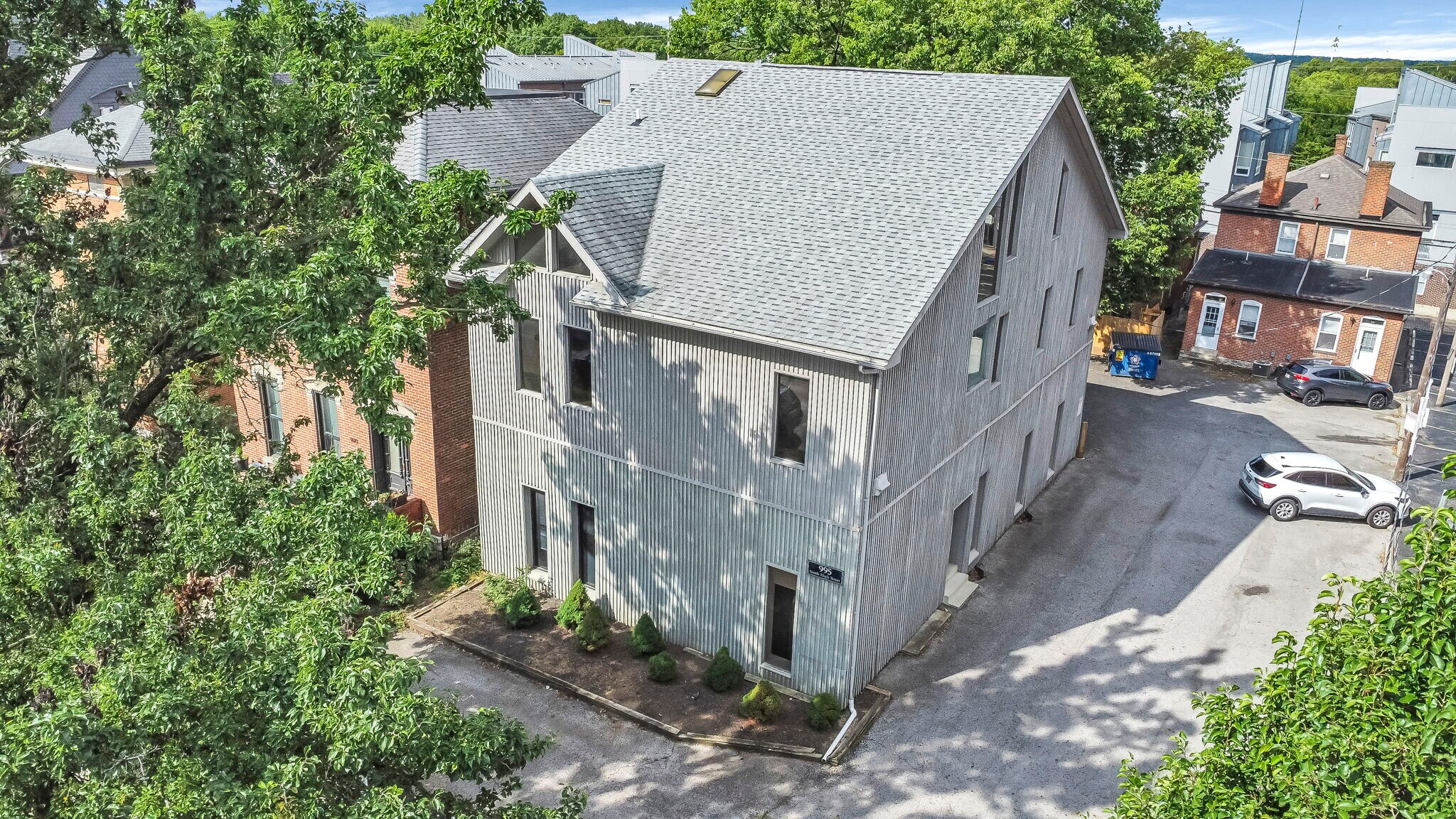 995 S High St, Columbus, OH à louer Photo de l’immeuble– Image 1 sur 10