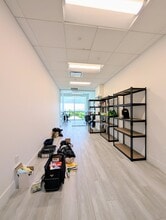 800 SE 4th Ave, Hallandale Beach, FL à louer Photo intérieure– Image 2 sur 7