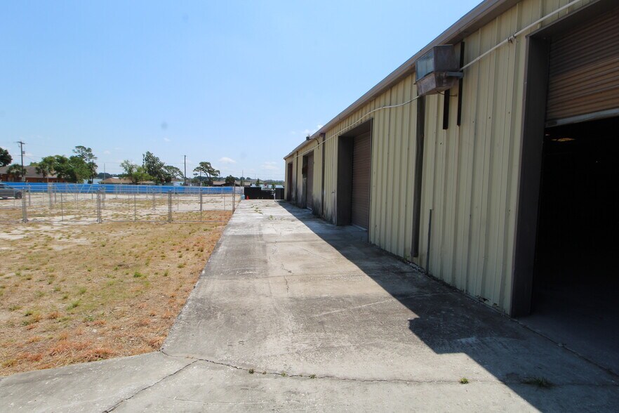 850 2nd St, Winter Haven, FL à louer - Photo de l’immeuble – Image 3 sur 18