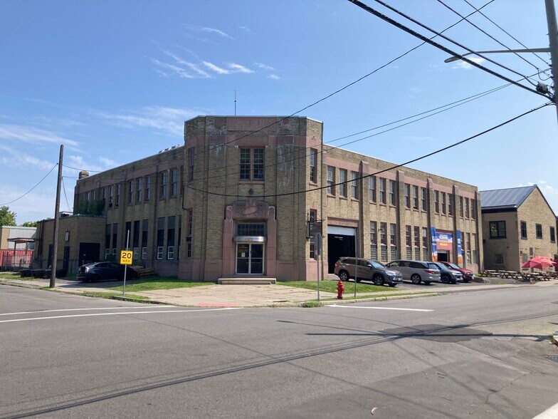 112 Wilkinson St, Syracuse, NY à louer - Photo de l’immeuble – Image 2 sur 9