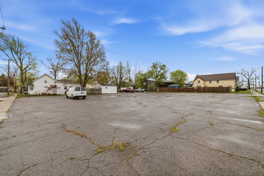 59 Felton St, North Tonawanda, NY à louer - Photo de l’immeuble – Image 2 sur 3