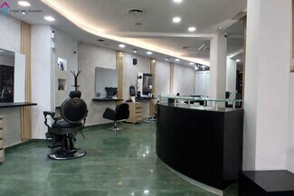 Plus de détails pour Local commercial à louer