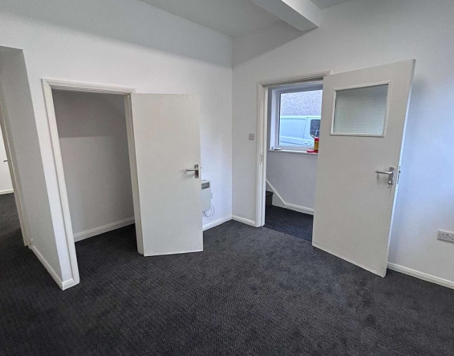 16A High St, Staveley à louer Photo intérieure– Image 1 sur 2