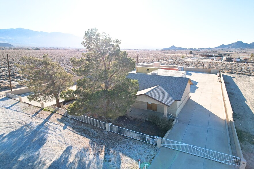 11112 Barstow Rd, Lucerne Valley, CA à vendre - Photo de l’immeuble – Image 2 sur 15