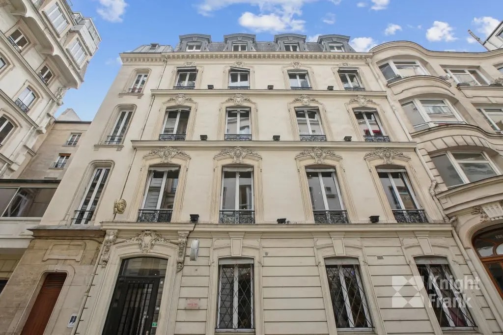 94 Rue Saint-Lazare, Paris à louer Photo de l’immeuble– Image 1 sur 10