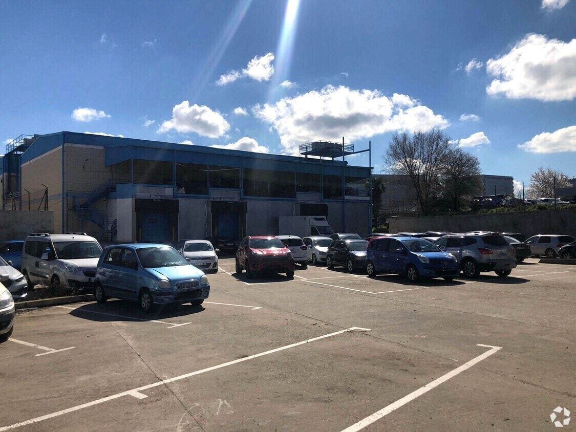 Calle de los Aragoneses, 16, Alcobendas, Madrid à louer Photo principale– Image 1 sur 2