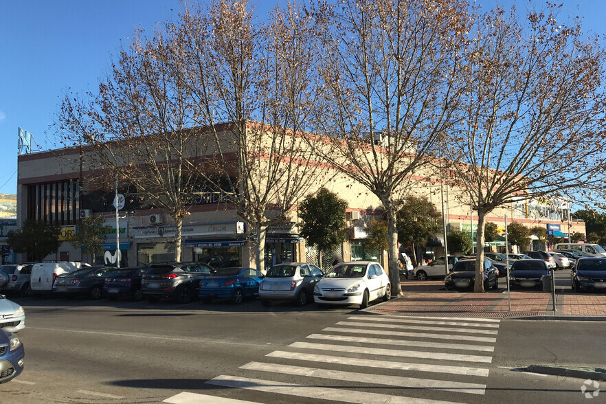 Calle Molino De Viento, 12, Colmenar Viejo, Madrid à vendre - Photo de l’immeuble – Image 2 sur 3