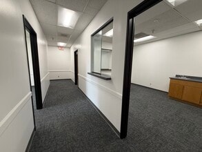 5500 Ming Ave, Bakersfield, CA à louer Photo intérieure– Image 1 sur 7