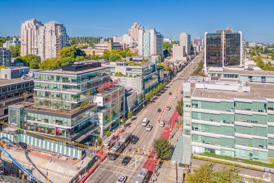530 W Broadway, Vancouver, BC à louer - Aérien – Image 2 sur 4