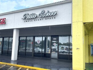 Plus de détails pour 3323-3343 US-441/27, Fruitland Park, FL - Local commercial à louer