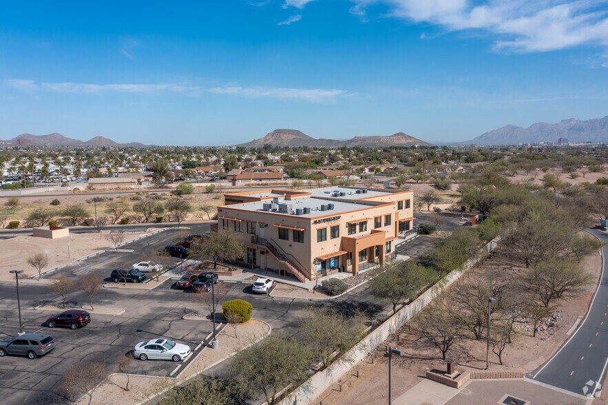 1360 W Irvington Rd, Tucson, AZ à louer - Aérien – Image 2 sur 5