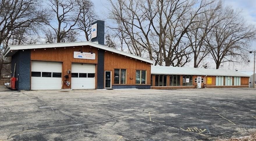 712 Hwy 18 E, Clear Lake, IA à vendre - Photo de l’immeuble – Image 1 sur 1