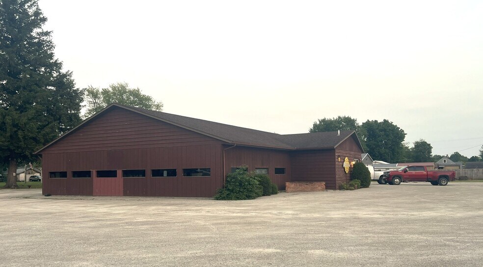 200 S Main St, Gaston, IN à vendre - Photo de l’immeuble – Image 3 sur 12