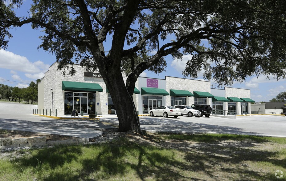 4315 W FM 2147, Cottonwood Shores, TX à louer - Photo de l’immeuble – Image 1 sur 5