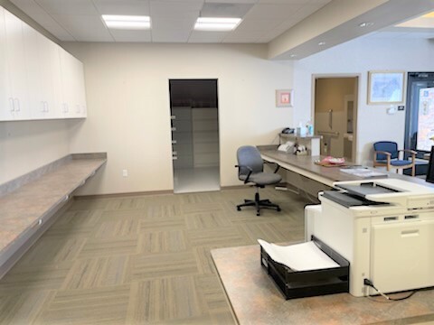 208 Flax Dr, Highland, IL à louer - Photo intérieure – Image 3 sur 5