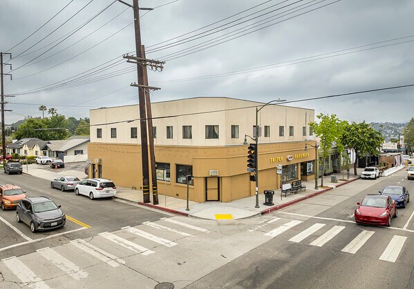 1620 Colorado Blvd, Los Angeles, CA à vendre - Photo de l’immeuble – Image 3 sur 31