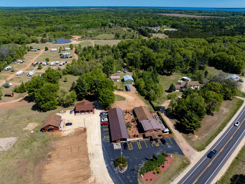 W5630 WI-21, Necedah, WI à vendre - Photo de l’immeuble – Image 1 sur 23