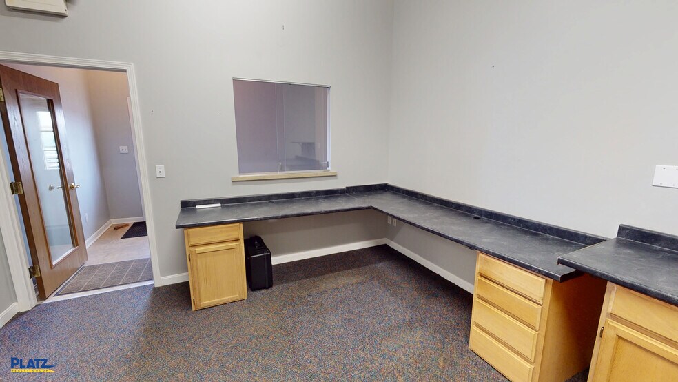 7081 West Blvd, Youngstown, OH à louer - Photo de l’immeuble – Image 3 sur 11