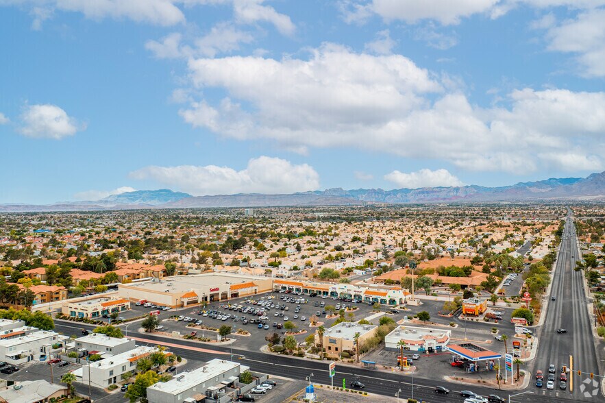 1411-1471 N Jones Blvd, Las Vegas, NV à louer - Photo de l’immeuble – Image 3 sur 14