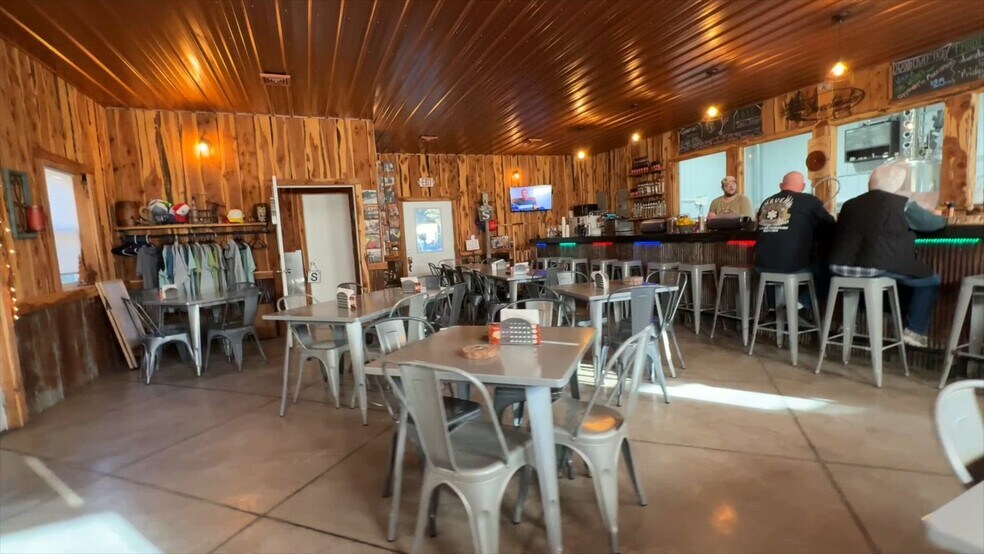 43937 Highway 36, Monroe City, MO à vendre - Vidéo sur l’annonce professionnelle – Image 2 sur 45