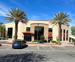 710 Coronado Center Dr, Henderson, NV à louer Photo de l’immeuble– Image 2 sur 3